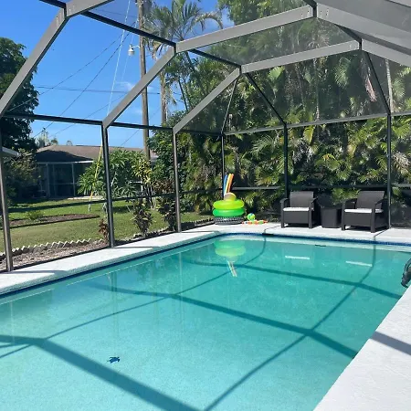 Relaxing Place With Pool